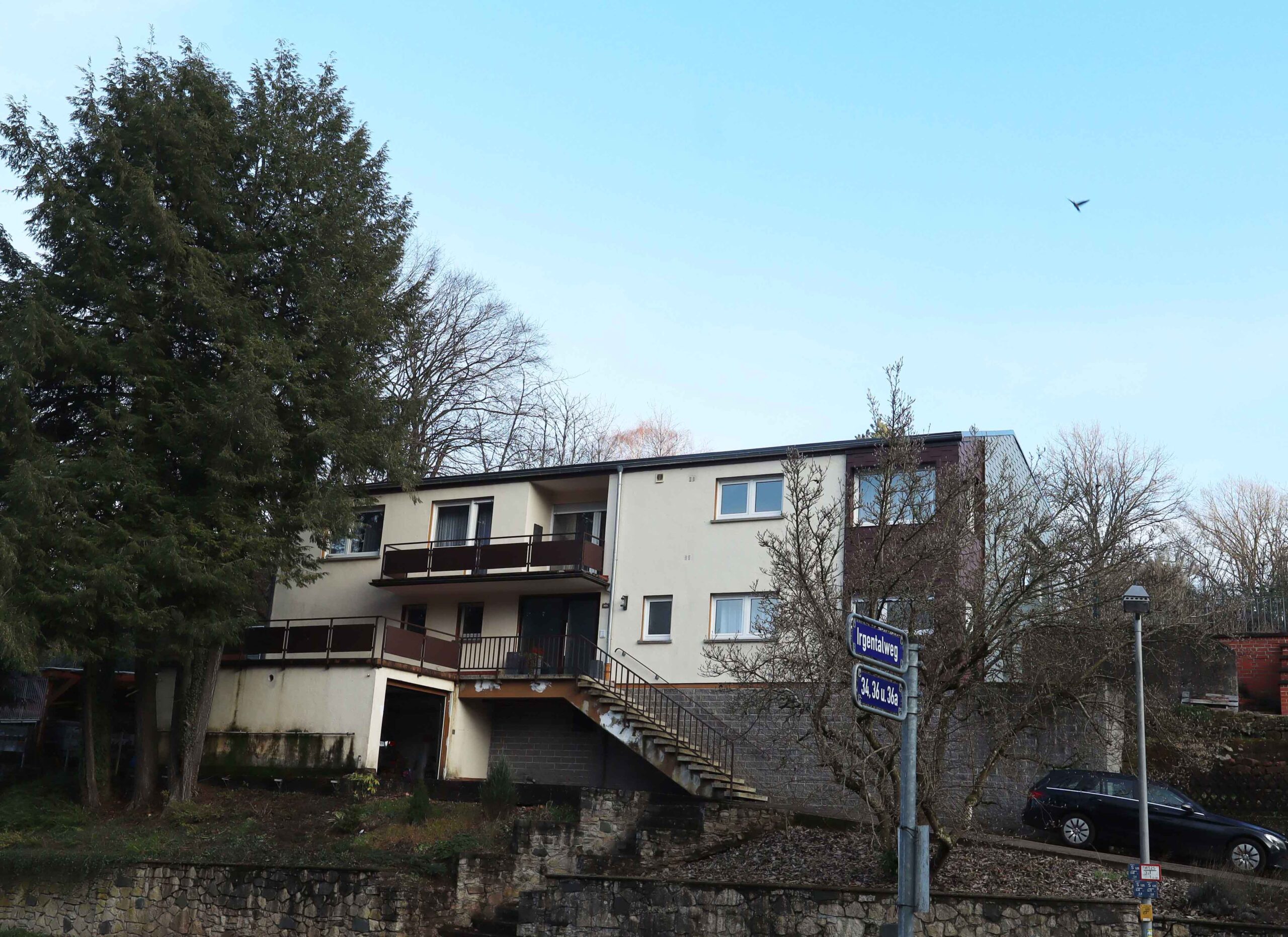 Einfamilienhaus mit großem Garten – Ansicht 1